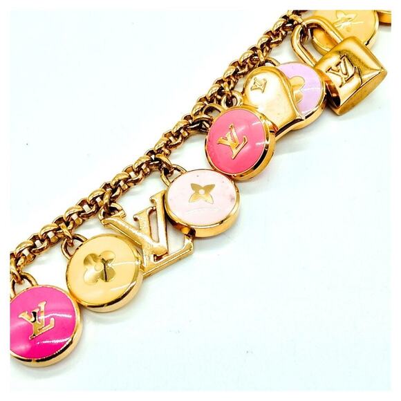 LOUIS VUITTON Pastilles Chaine Bag Charm M65380 - Picture 11 of 11